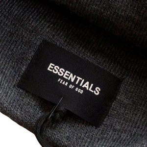 Gorro Essentials Gray