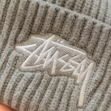 Carregar imagem no visualizador da galeria, Gorro Stussy Classic